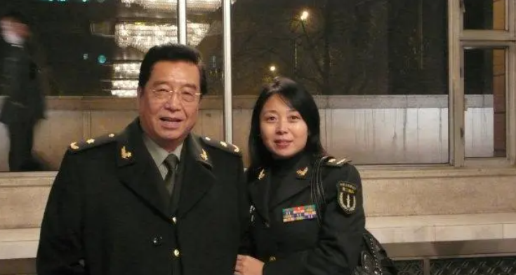 李贺我爸是李双江我妈是丁英我带泪的亲情