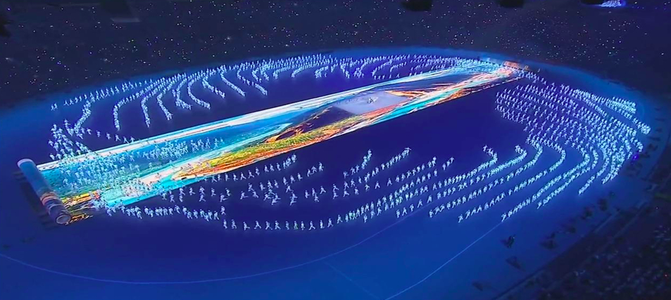 在2008年北京奥运会开幕式上使用的"画卷"led地面大屏幕,长147米,宽22