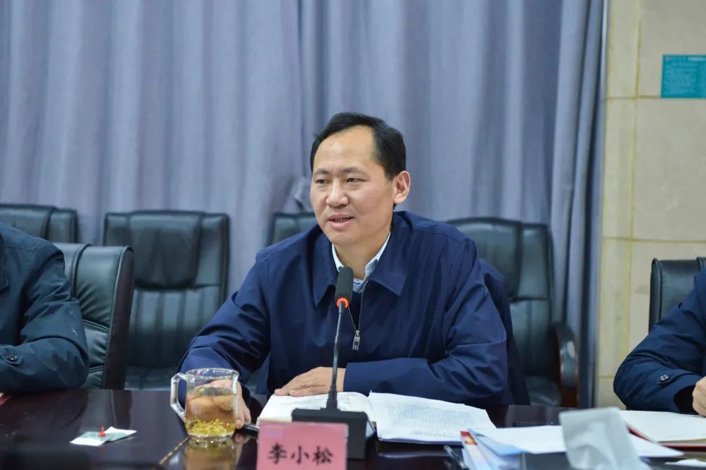 省卫生健康委党组书记李小松出席指导省人民医院党史学习教育专题民主