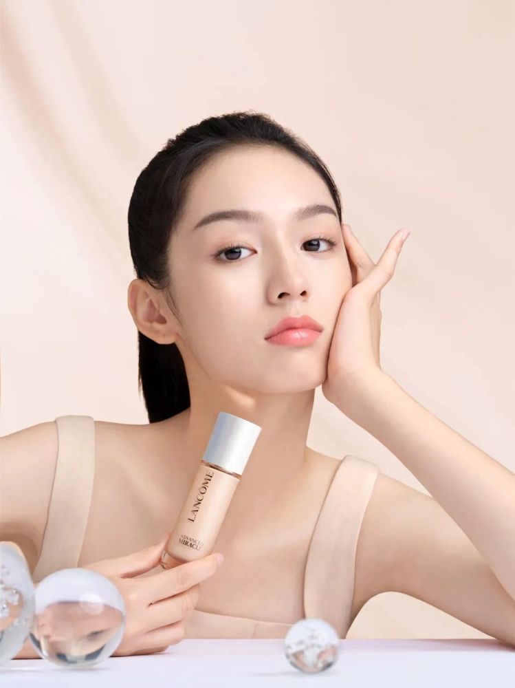 杨幂拍了拍你,这么好用的粉底真的不看一下?_腾讯新闻