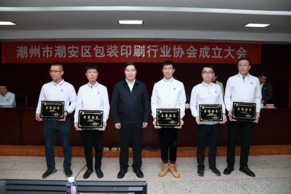 青島 包裝 印刷_印刷光盤(pán)精裝盒包裝_潮州印刷包裝