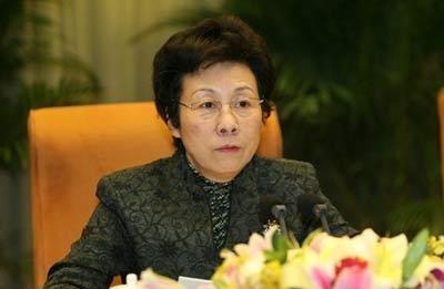 她是矿务局的技术工后任上海常务副市长七十五岁高龄仍在工作