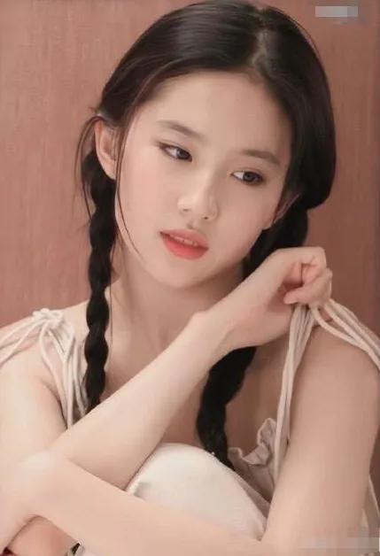 刘亦菲18岁美照