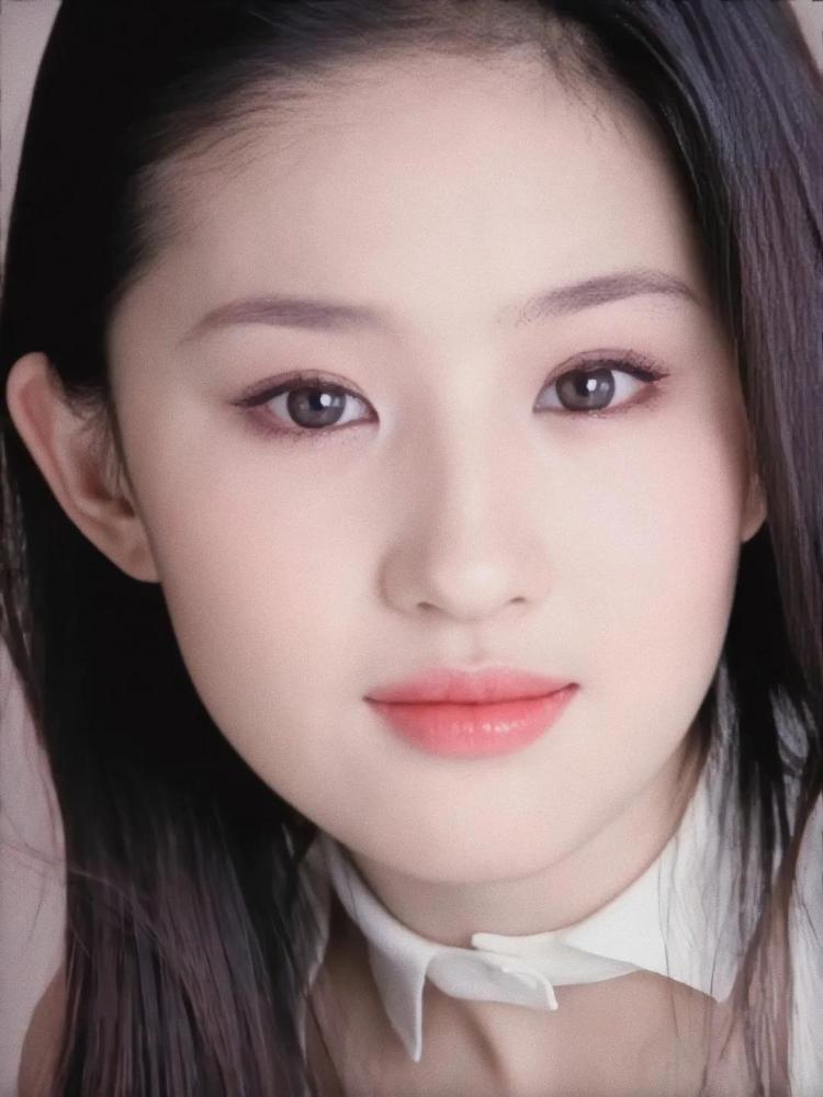 刘亦菲18岁美照