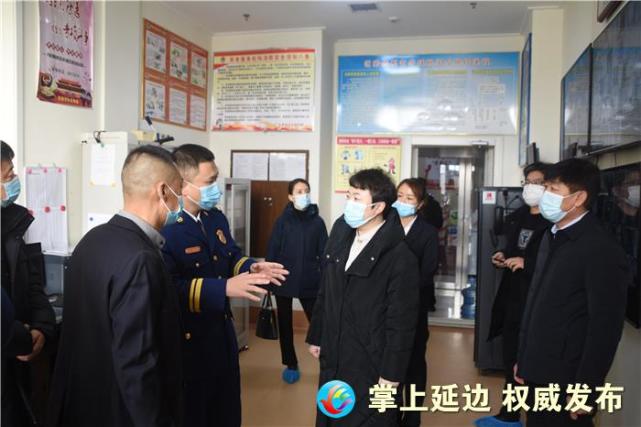 1月26日,汪清县委副书记,县长金桂英到值班单位走访慰问,为坚守岗位的