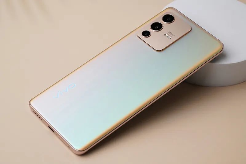 vivo s12 pro 开箱图赏:快节奏下的推陈出新,各方面都已经非常成熟