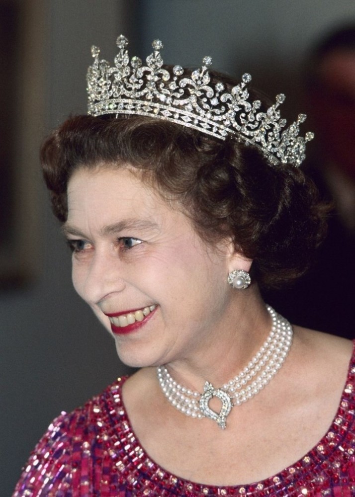 叹为观止英国女王有哪些传家宝最疼女儿安妮凯特都靠边站