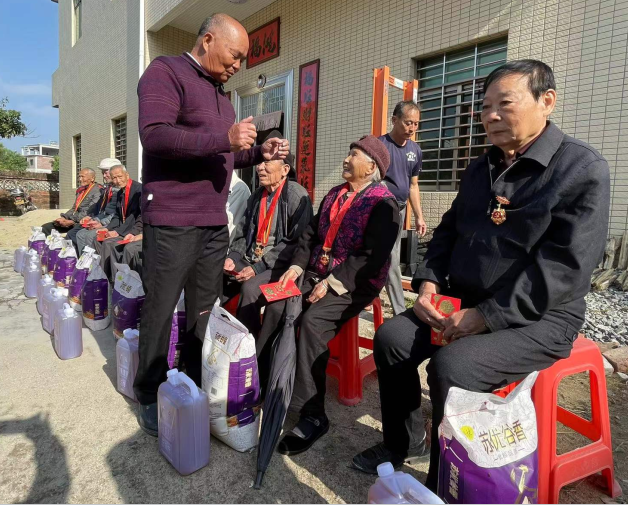 (中国基层党建网记者 何炎 周冰 潘明秋)1月25日,茂名市电白区坡心镇