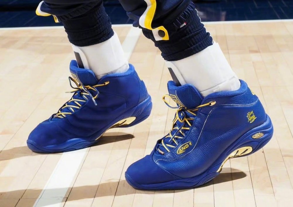 博主继续第一时间为大家带来了本期的nba球鞋上脚.