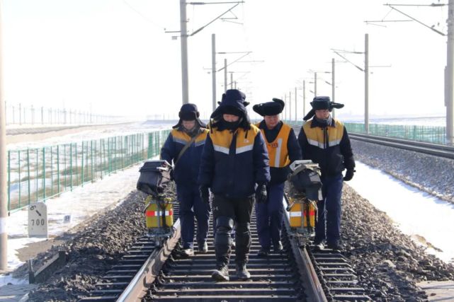 【春运进行时】嘉峪关工务段全力为春运安全保驾护航