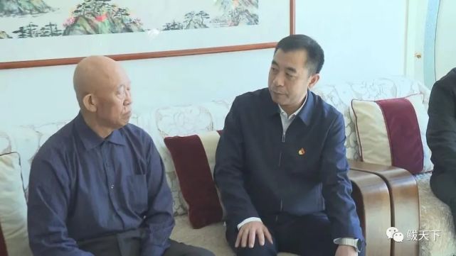 孟鑫任成姜兴业走访慰问区级退休老领导