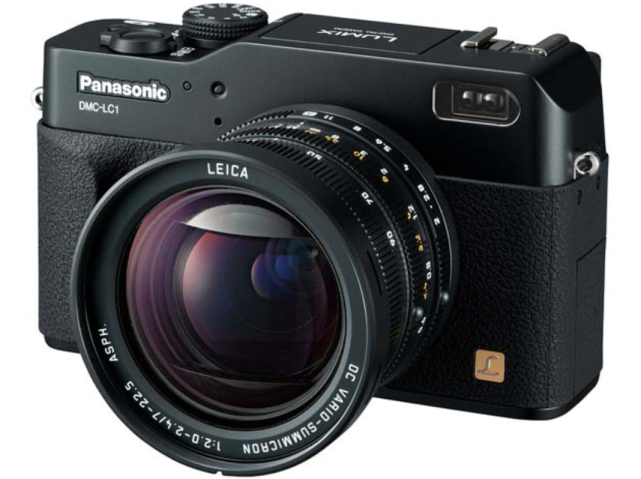 松下正式进军数码相机行业,推出了lumix品牌的第一台数码相机dmc-lc5