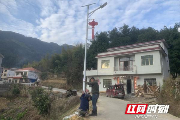 石柱县有多少人口_土家 阳光女孩 在大山里修起 花园洋房