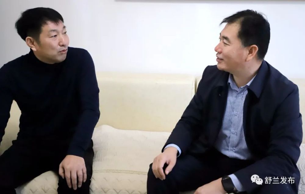要闻舒兰市人大常委会主任曹洪罡开展春节前走访慰问