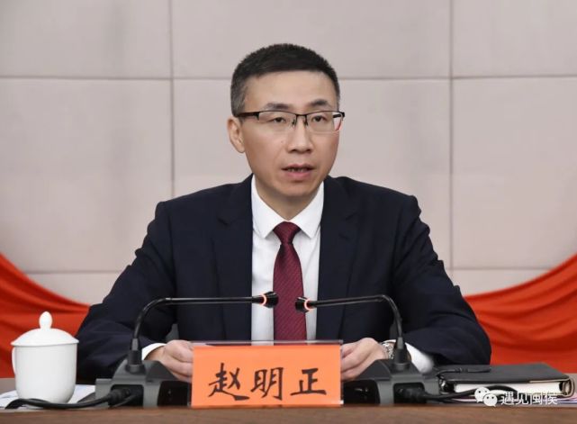 会上,县委书记赵明正,县长王建生代表县委,县政府,与各乡镇(街道)党政