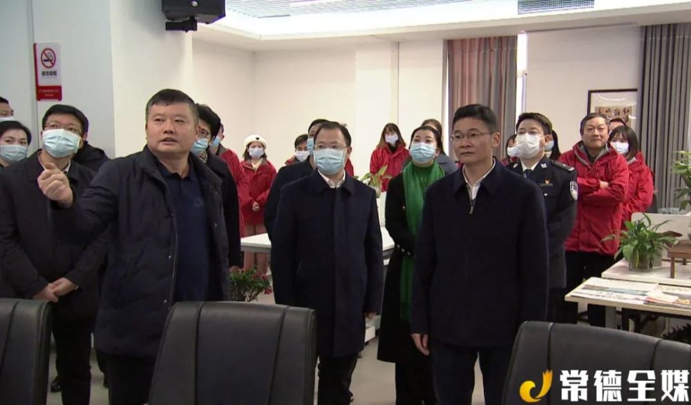 环卫工人▲曹志强,周振宇等在常德市广播电视台慰问并观看宣传片▲曹