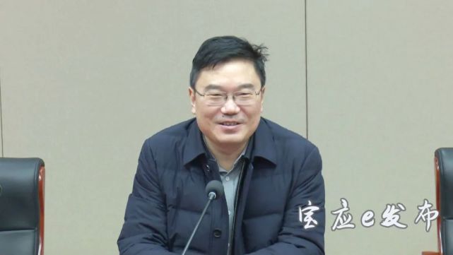 宝应县长胡晓峰等县领导慰问驻宝部队官兵和政法系统干部职工