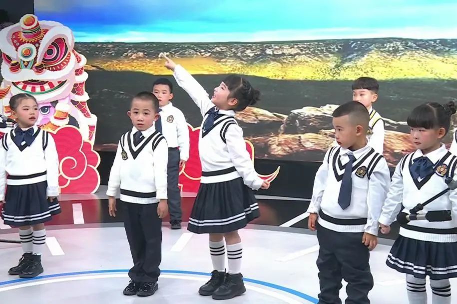 兰子馨 陈奕皓叶炘琳 江心妍 罗振涛小演员:周佳易 蓝泽熙 李姝槿指导