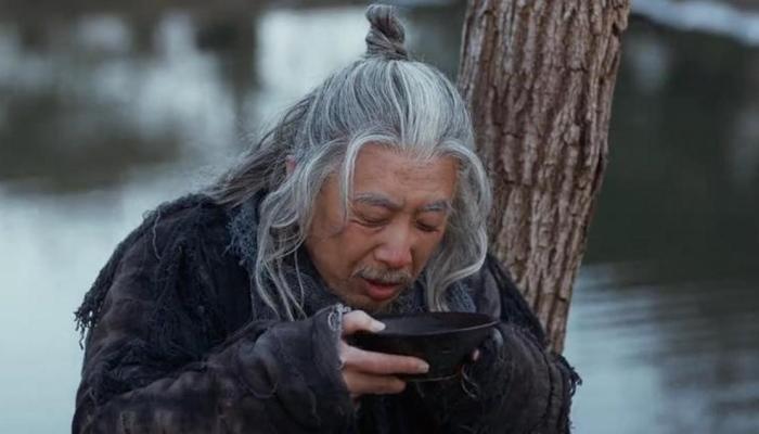 将夜里的屠夫与酒徒他们曾做过什么
