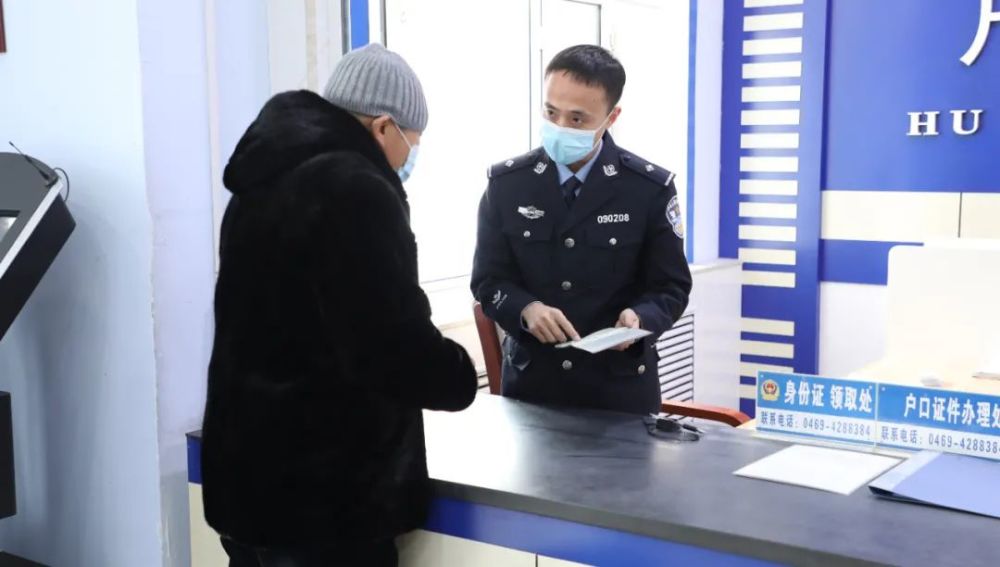 双鸭山市公安局春节期间四个坚持推动冬季整训持续发力
