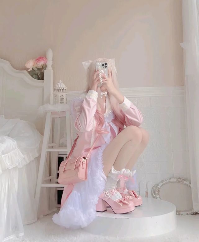 白丝加粉嫩的jk太好看啦67!粉粉的jk制服无法抵抗
