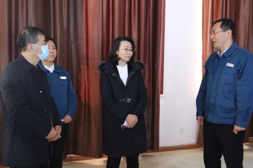 惠民许健看望慰问节日期间坚守岗位的干部职工