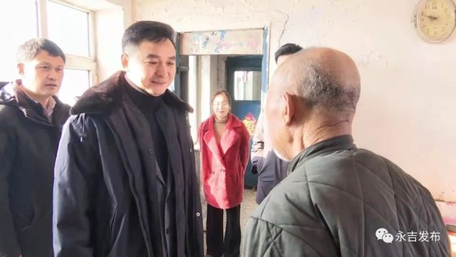永吉县委书记朴贞玉 县长林海策等领导走访慰问脱贫群众和困难党员