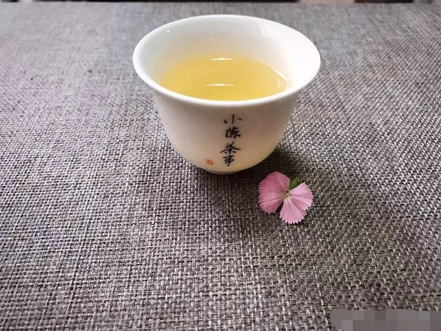 2017白牡丹您喜欢怎么泡？紫砂壶还是盖碗？