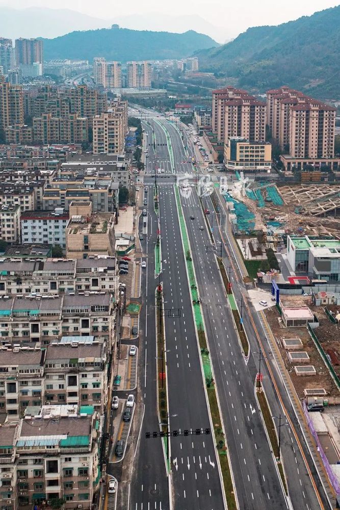 横凉亭路孙权路恩波大道大桥路春秋南路"春晚"让全国人民都看见了富阳