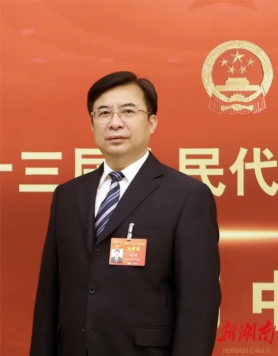 娄底现任市委书记邹文辉市长曾超群