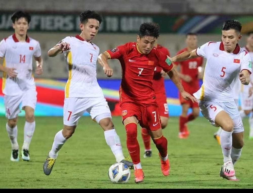 亚冠中国球队赛程_中国中超足球队名单_中国足球队十二强赛程