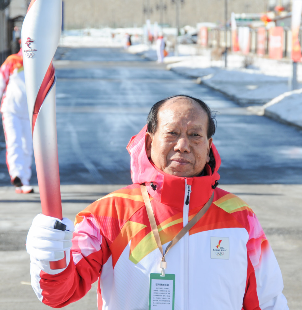 北京冬奥会北京冬奥会火炬在张北县德胜村传递3