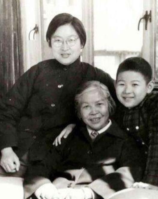 贺子珍后代现今如何个个人中龙凤事业有成生活却非常低调
