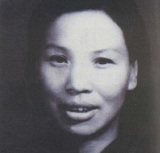 她两次结婚,两任丈夫都牺牲,建国后两个女儿嫁给主席的两个儿子