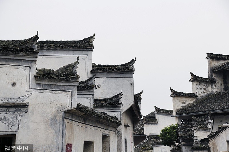 皖派建筑中国民族多,幅员广,千百年来于不同环境,气候,风土人情,文化