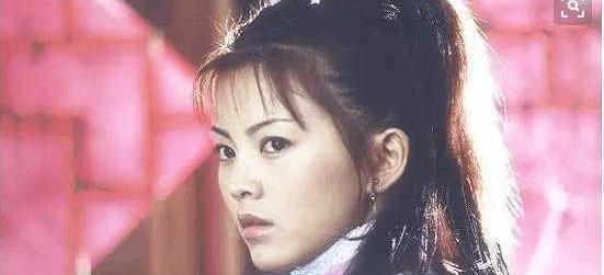 第一位:图为《快嘴李翠莲》李湘早年小可人模样,那一年的李湘仅20岁