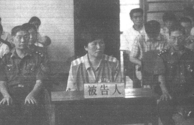 人贩子彭洪菊:拆散85个家庭,逃亡时被卖到山西,老
