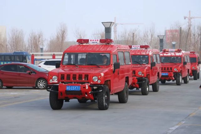 七师胡杨河市配发10辆森林草原消防车