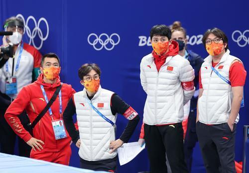 中国首金短道速滑混合团体接力赛中国队斩获金牌