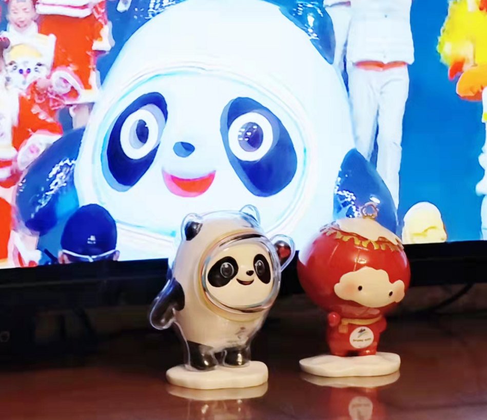 突发黄牛盯上冰墩墩彻夜排队抢货冬奥组委出手了价格要闪崩