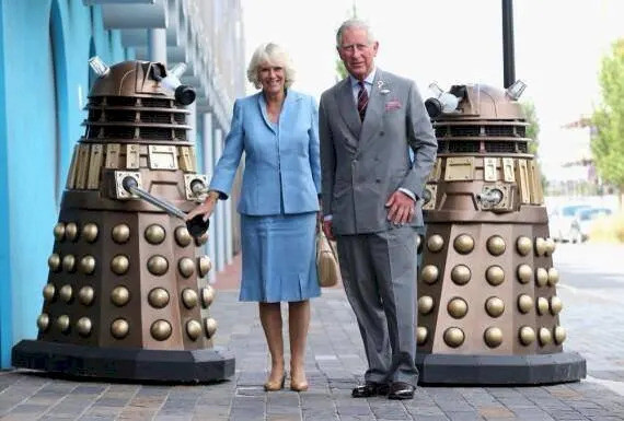 princeconsort,littleprince 英国王储查尔斯(prince charles)(右)与妻子卡蜜拉(camilla)(左).