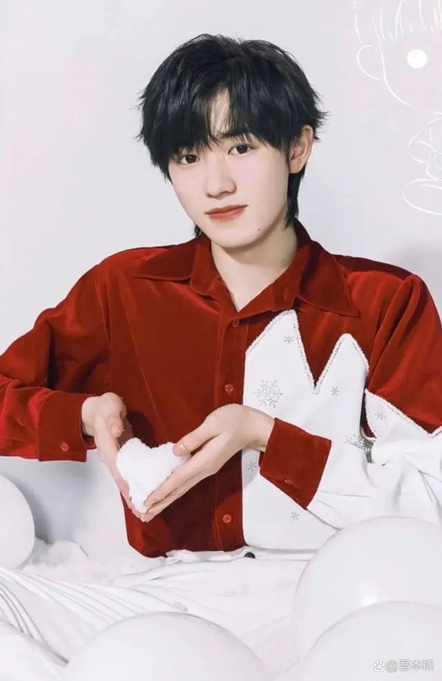 宋亚轩翻唱粤语歌曲惊艳的不他是唱功而是他的做法
