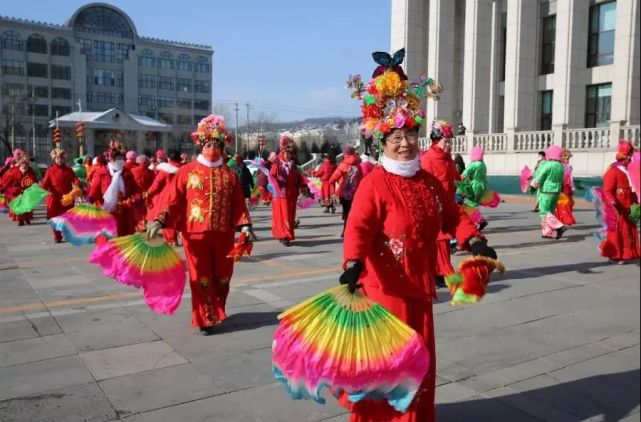 扭起秧歌庆新年