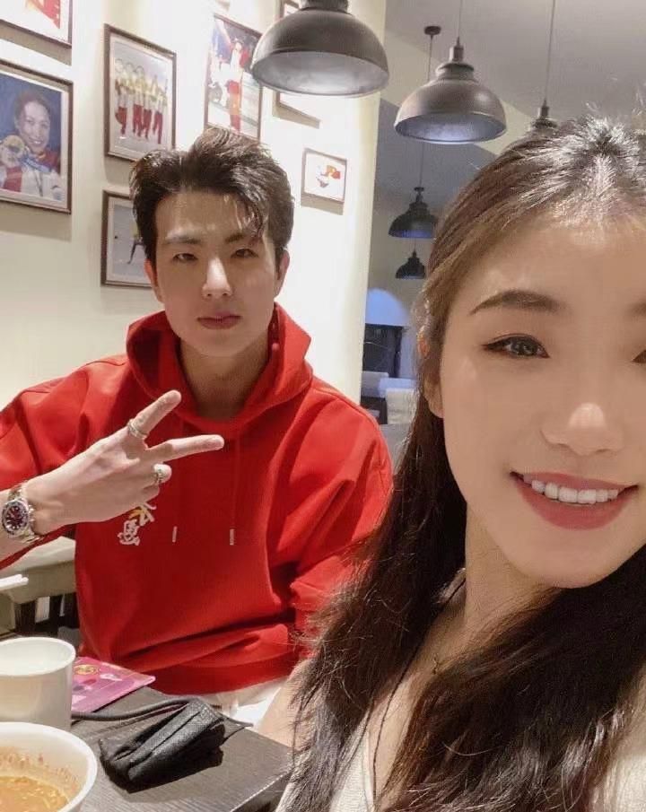 东奥健儿柳鑫宇你不能忽视190身高帅气有型私服更是可圈可点