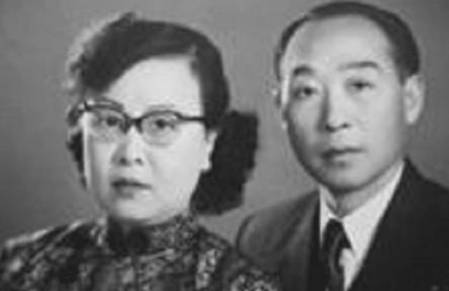 女叛徒随老蒋败退台湾,1981年回国探亲,故人一句话让她哑口无言