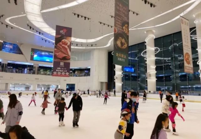 在上海这些地方滑冰,一起解锁冬日限定快乐!