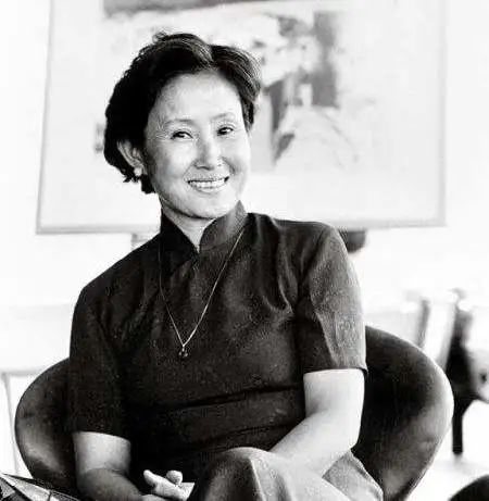 张洁(1937年—2022年1月21日)2022年1月21日,著名作家张洁在美国因病