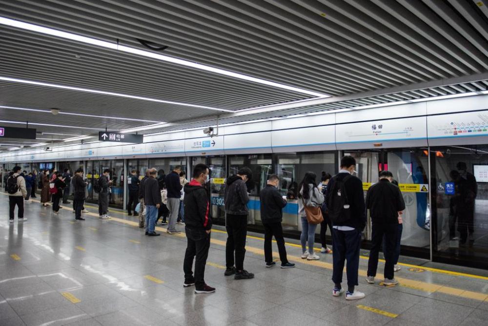 春节假期深圳地铁全网客运量超900万开工首日客流恢复超五成
