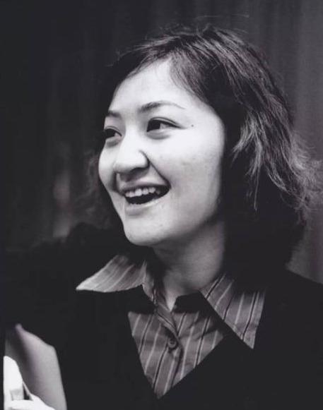编辑感谢沈洁为我们带来一个如此可爱纯真的英子,给
