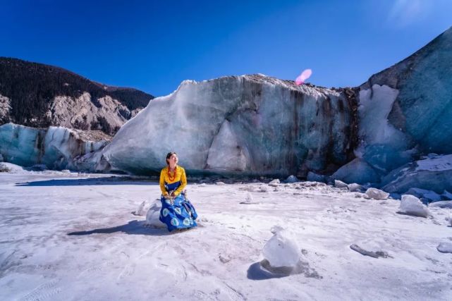 下了n场雪之后的二月,不妨跟着冬奥来一场波密冰川之旅!